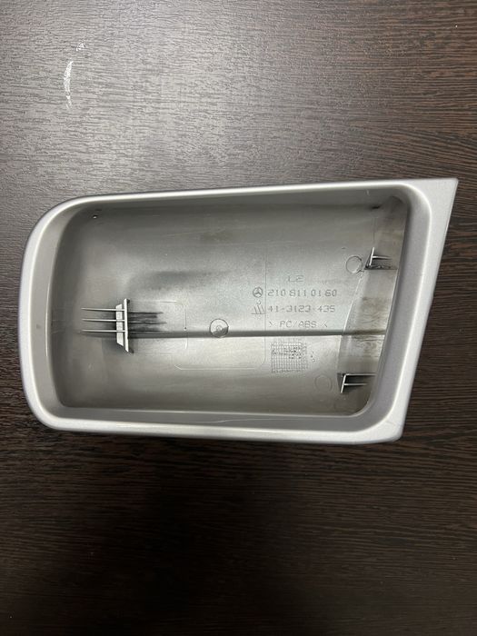 Продам корпус левого зеркала w210/140