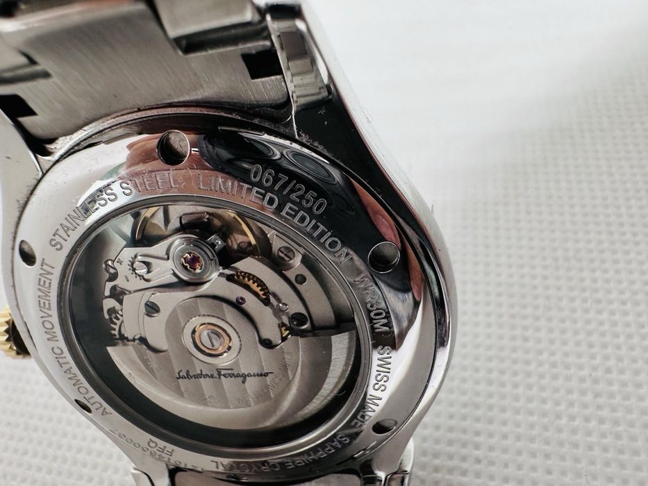 Бартер Salvatore Ferragamo 1898 Swiss Automatic FFQ010016