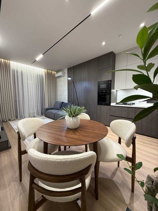 Паркентский • Oq Saroy • 3-комн • 85м² • этаж 5/8