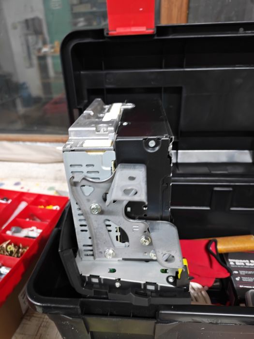 Рав 4 2010г радио, сд оригинална