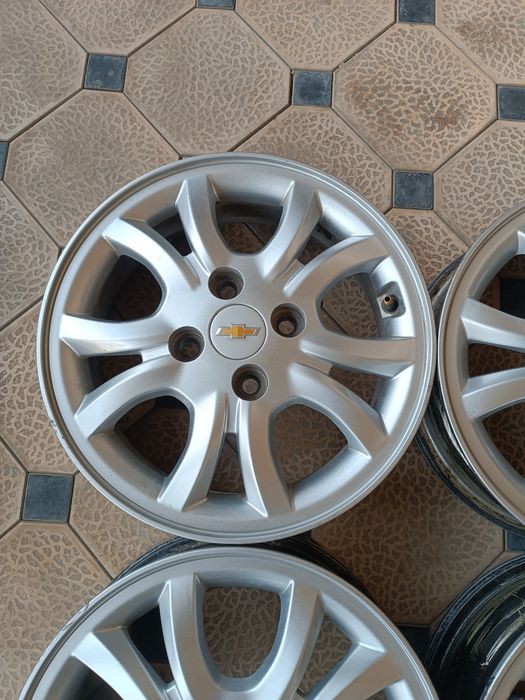 Spark Radnoy Diska Sotiladi