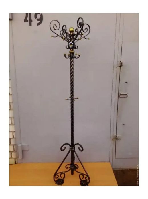 Вешалки из металла