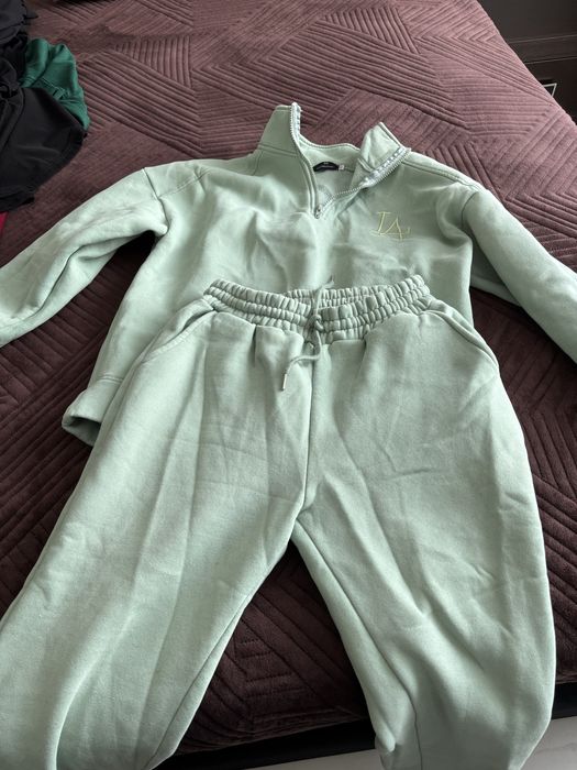 Продам пакет вещей