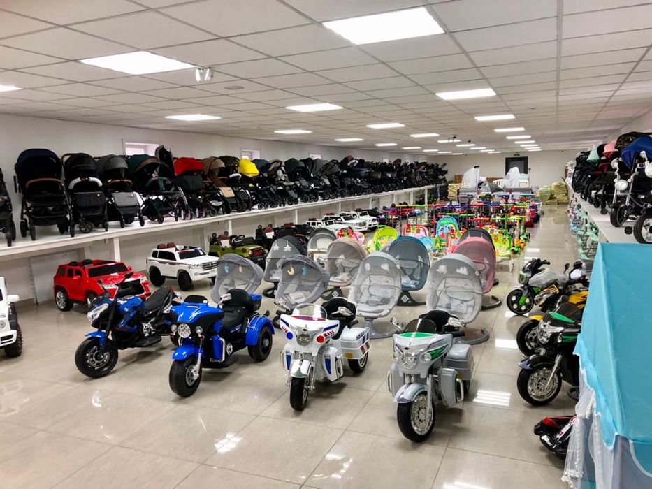 Продам тд кристал  1200 м кв в самом центре