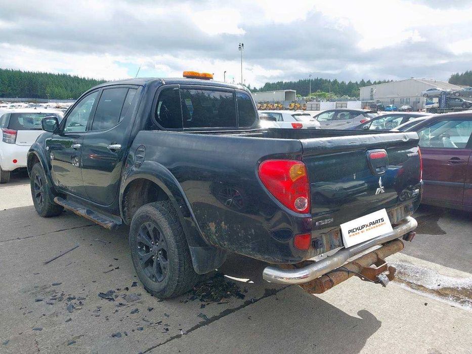 Dezmembrez Mitsubishi L200 2.5 Diesel 2012