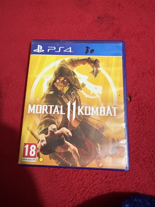 vând jocuri de PS4