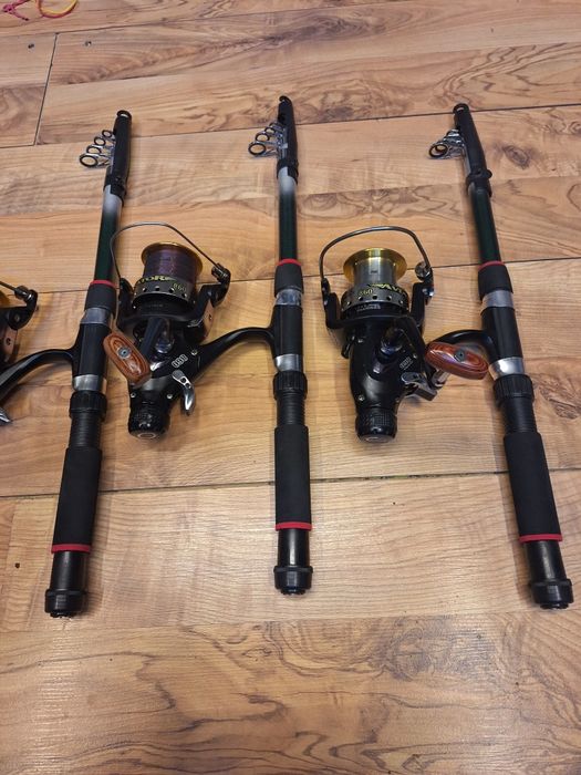 Vând 4 Lansete 3.60 cu 4 Mul. ( cadou 4 Lansete + 4 Mulinete)