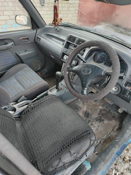 Продам авто Toyota Rav4