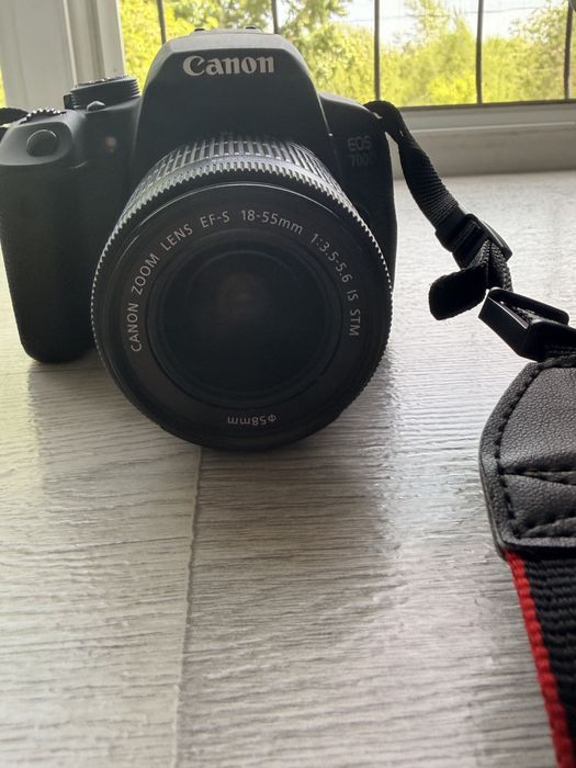 Canon EOS 100D + объектив 18-55 STM