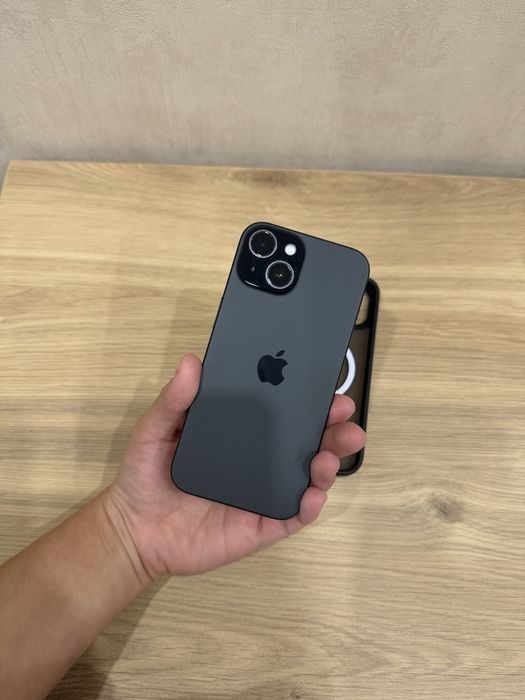 Продаётся iPhone 15, 256 ГБ