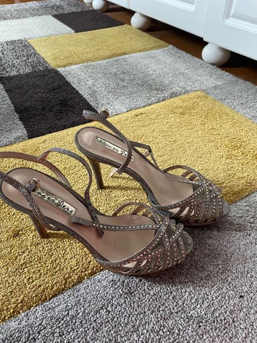 Tenesi ,sandale marimile38-39