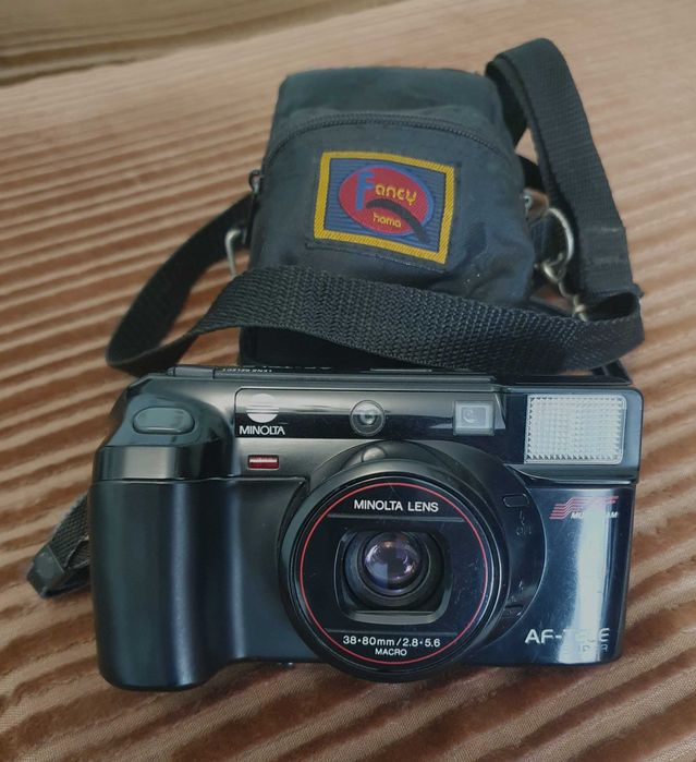 Aparate foto clasice Smena, Zenit, Minolta