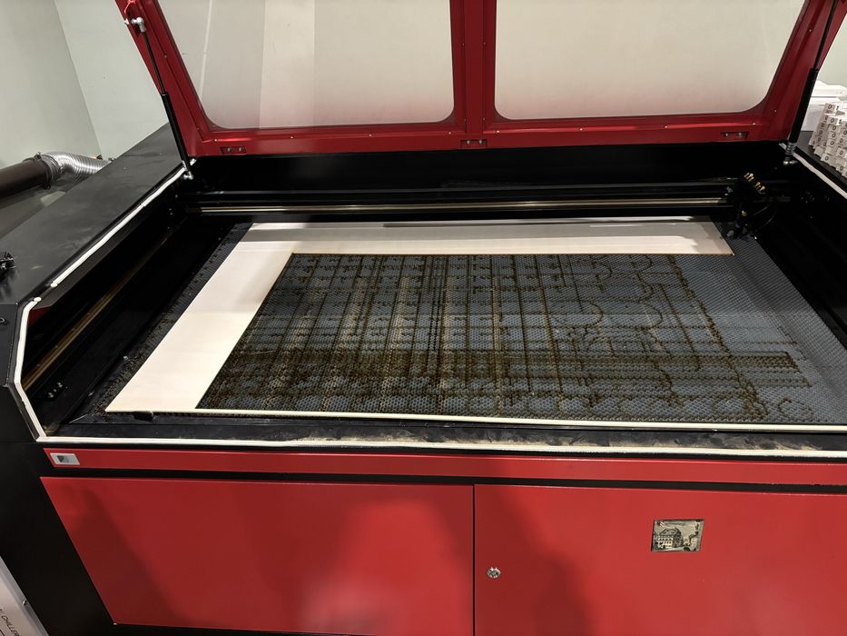 CO2 лазер за гравиране/рязане 130w 130х90см