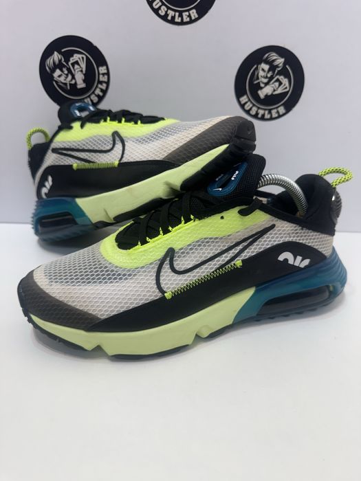 Маратонки NIKE AIR MAX 2090. Номер 40
