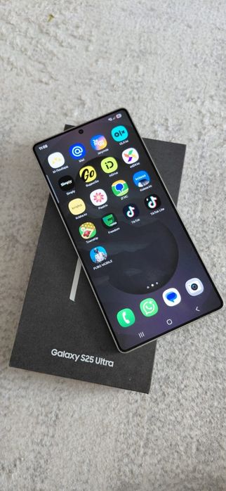 Срочно продам Самсунг S25 ultra