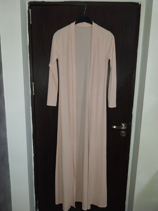 Vând capod damă lung