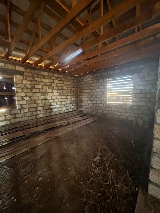 Продам не достроенный дом в п. Белес