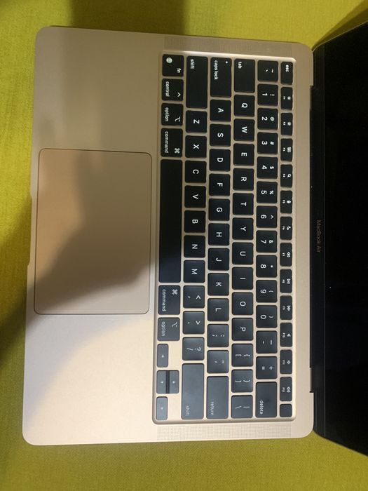 Macbook Air m1 rose gold