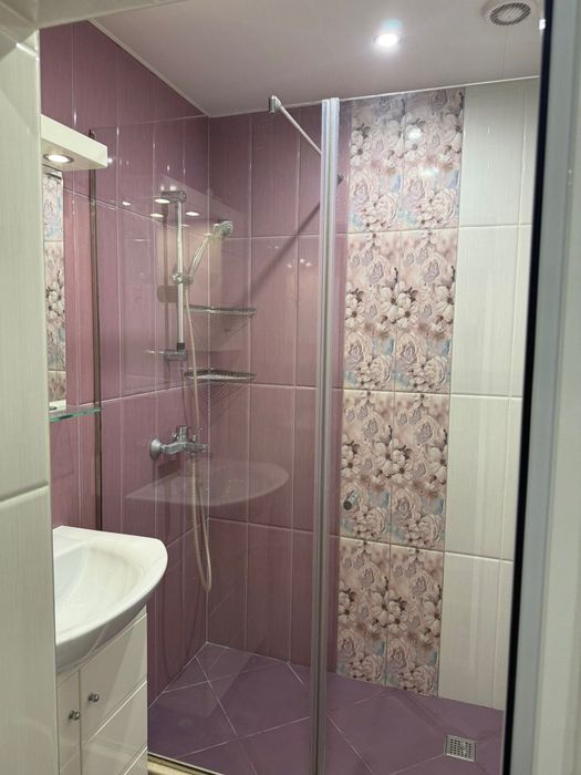 Дава се под наем Тристаен апартамент в Варна, Център - 75 кв.м за 408 € - Снимка #5