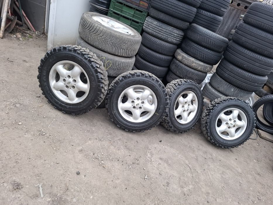 Vand 4 roti R 16  land rover freelander au anvelope  215 70 16 ca noi