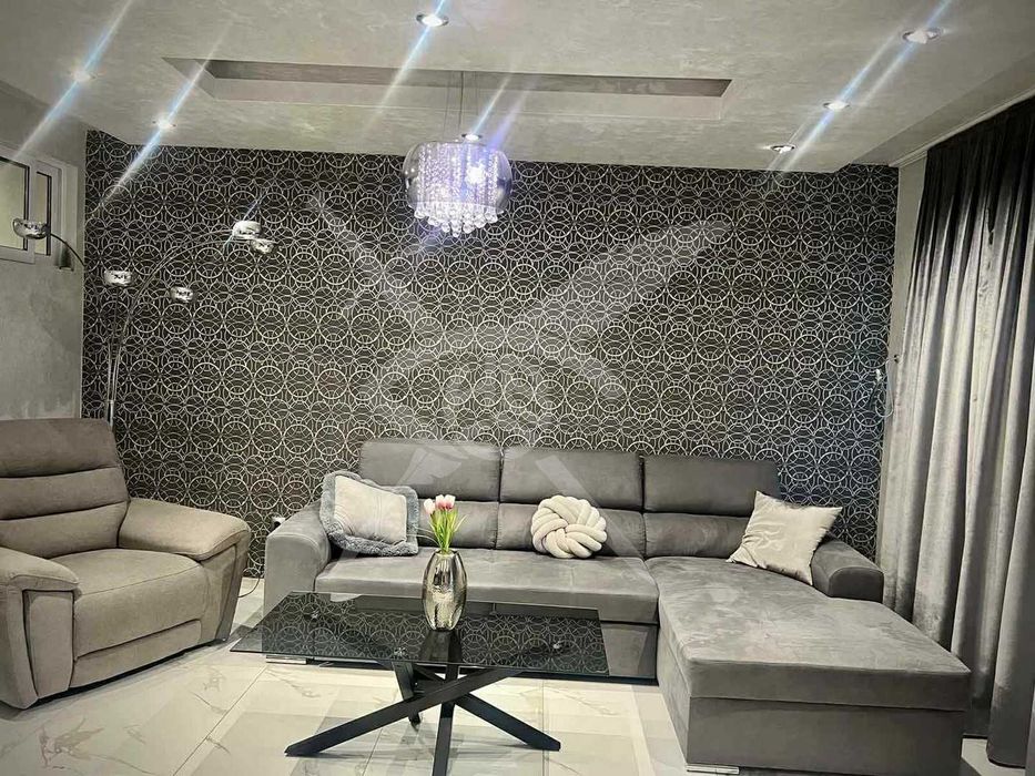 Дава се под наем Тристаен апартамент в София, Младост 1 - 110 кв.м за 1200 € - Снимка #2