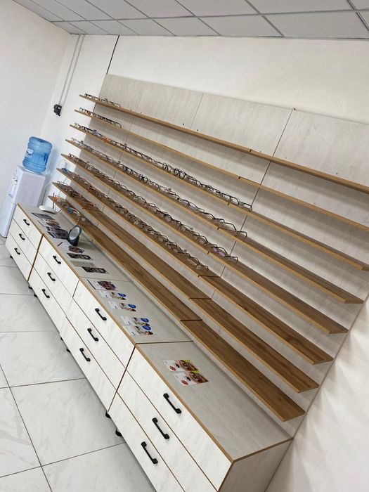 Продам мебель для бизнеса