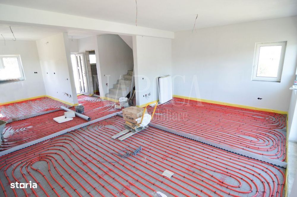 Casa 4 camere de vanzare in Campenesti