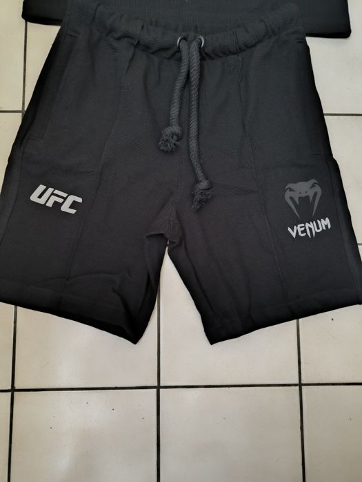 Тениска и къси панталони VENUM