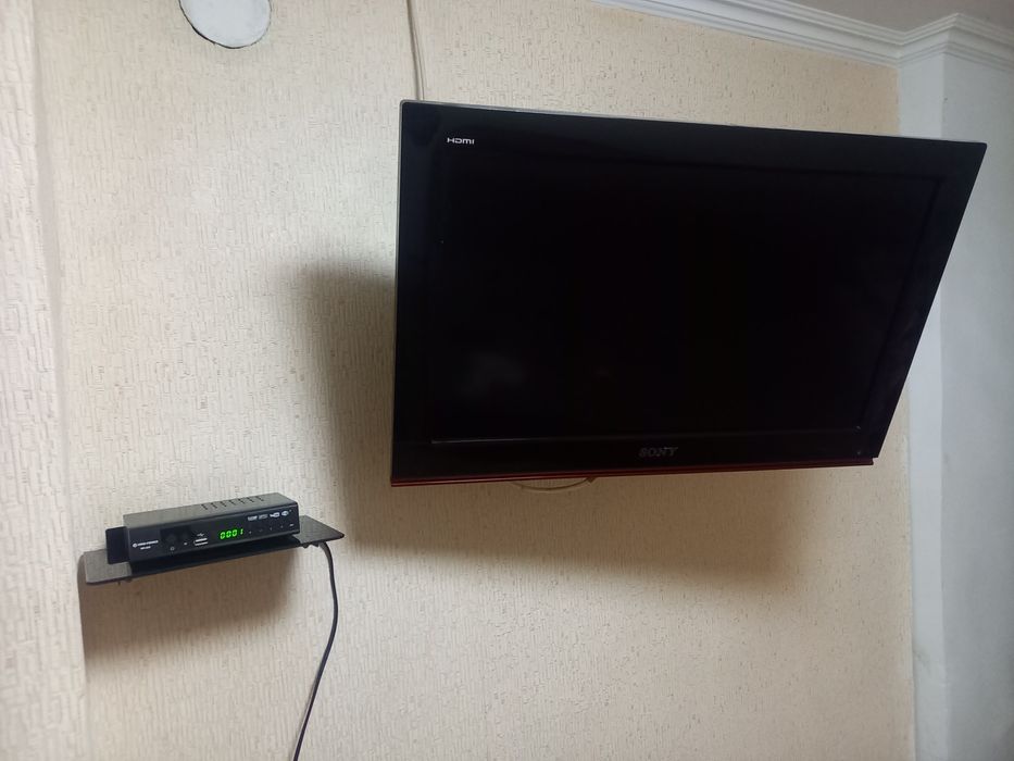 Продам телевизор ЖК. В КОМПЛЕКТЕ