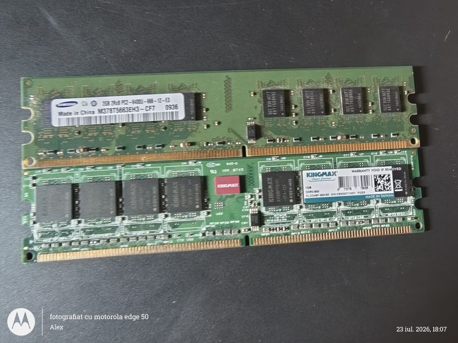 RAM PC DDR2  1x plăcută de 2GB DDR2 și 1z plăcută de 1gb ddr2