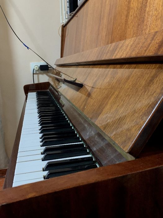 Пианино "Владимир" срочно продается!