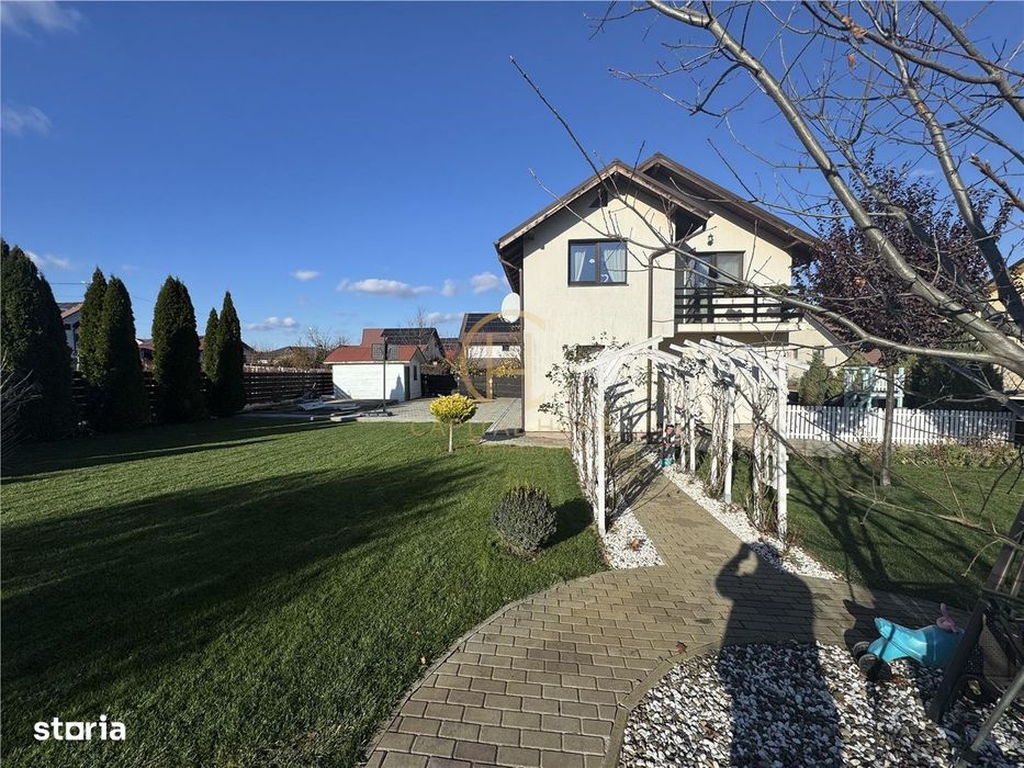 Comision 0 Vila 4 camere 706 mp teren, beci, fantana, mobilata utilata