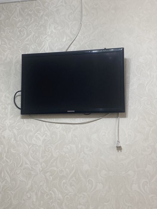 Телевизор в хорошем состаяни