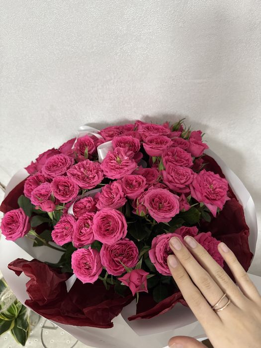 Цветы б/у вчера подарили очень сильно вкусно пахнут на всю квартиру