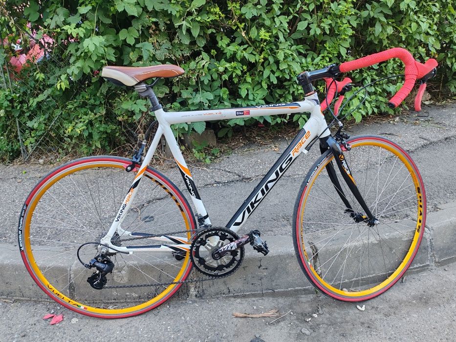 Bicicletă cursiera