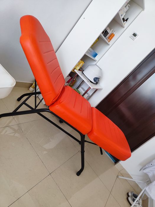 Кушетка косметологическая