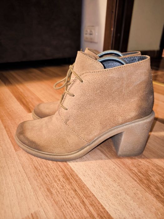 Botine Bata piele naturala intoarsa 38