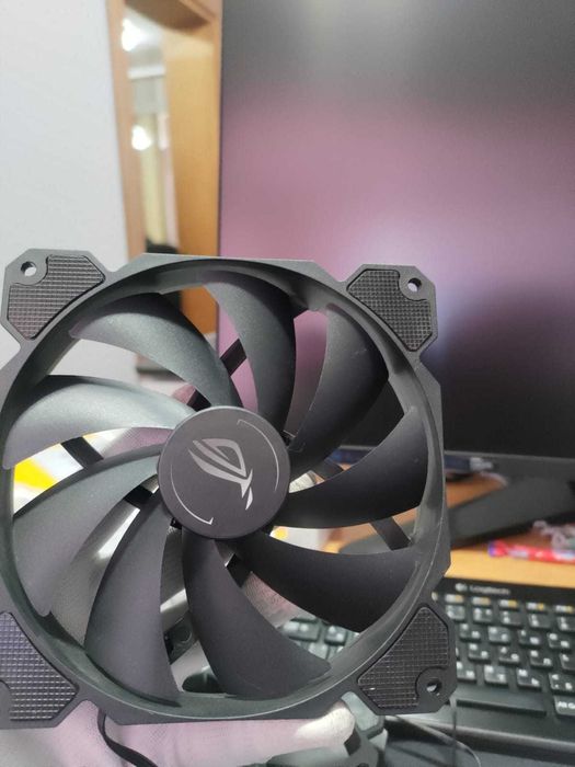 Asus Вентилятор на Корпус 140мм,3 шт