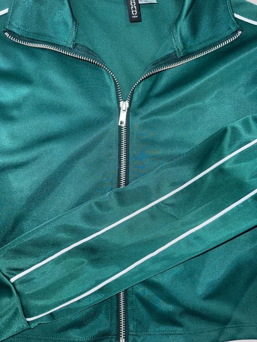 Jachetǎ sport H&M nouǎ