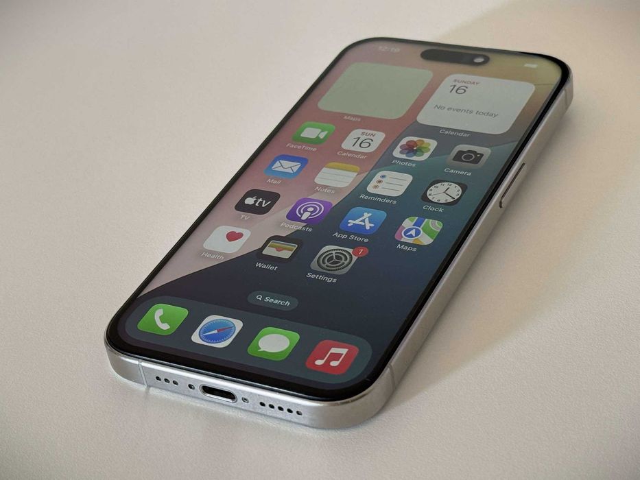 Бартер! iPhone 15 Pro White Titanium ( Бял ) 89% Батерия!