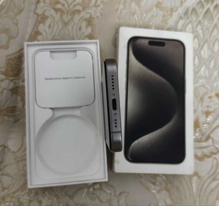 iPhone 15 Pro 256Gb цвет Natural