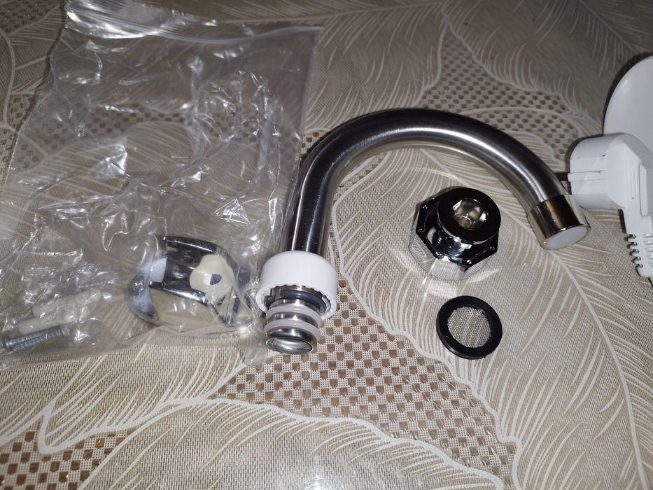 Проточен бойлер за мивка 3000 W