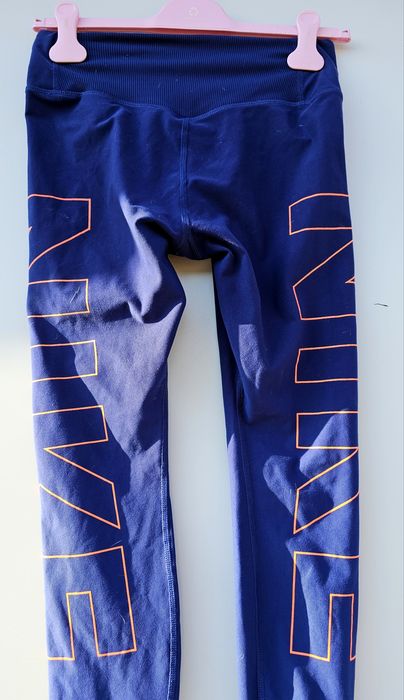 Nike оригинален дамски клин М размер