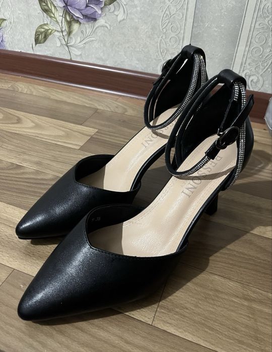 Продам туфли,Размер 39
