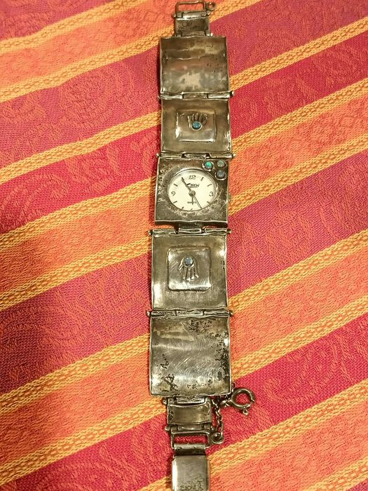 Ceas din argint masiv cu opal