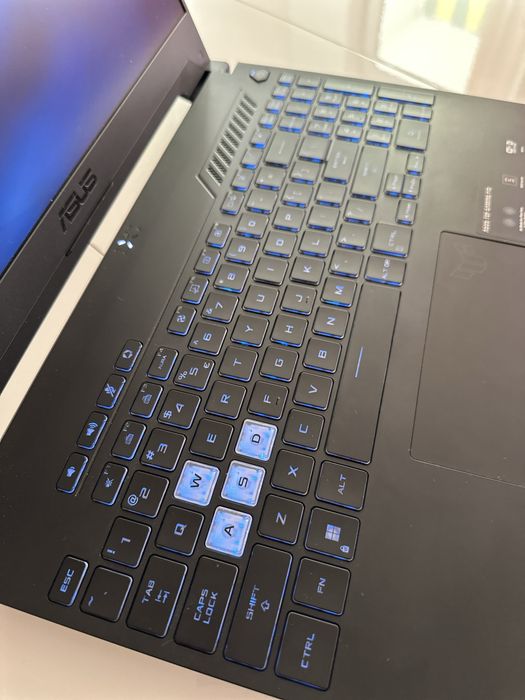 Laptop Asus TUF F15 FX507ZC4