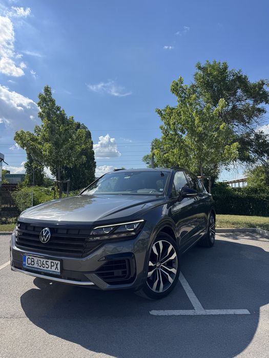 VW Touareg R-line black style 4MOTION