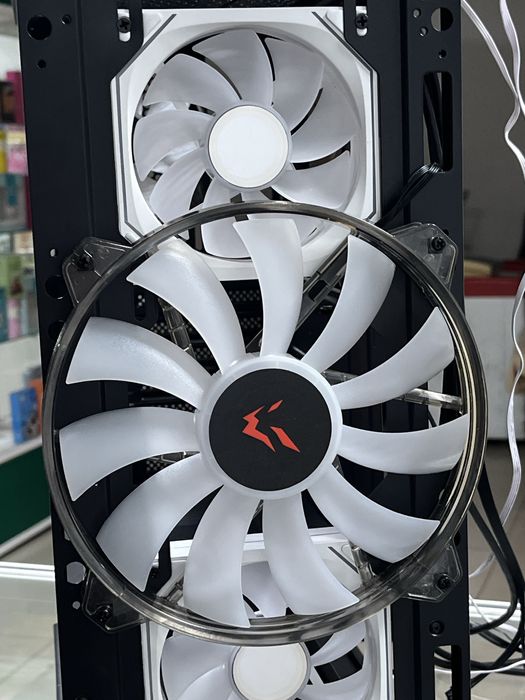 В продаже компьютер