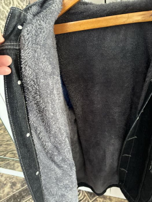 Продам джинсовочку