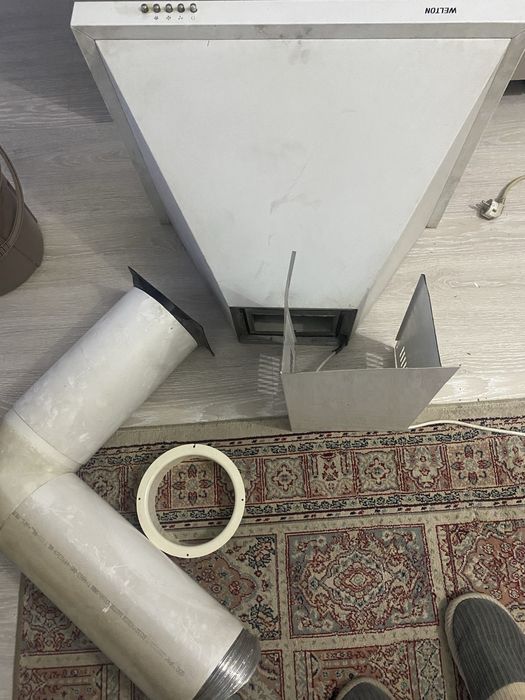 Вытежка б/у продам срочно